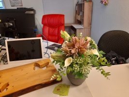 Kunstblumen fürs Büro