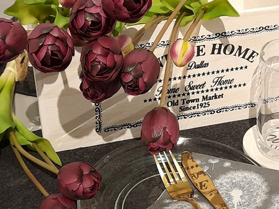 Ostertischdeko mit real touch tulpen violett von dekotreff kaufen