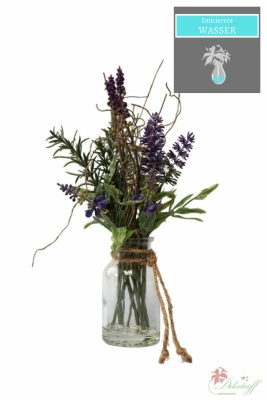 Lavendel mit k&uuml;nstlichen Wasser